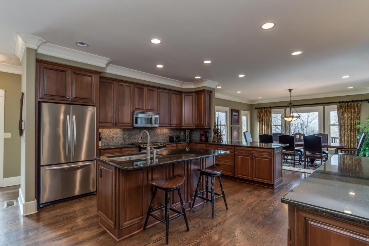 Hawks View With Fireplace Pet Friendly Holiday home *